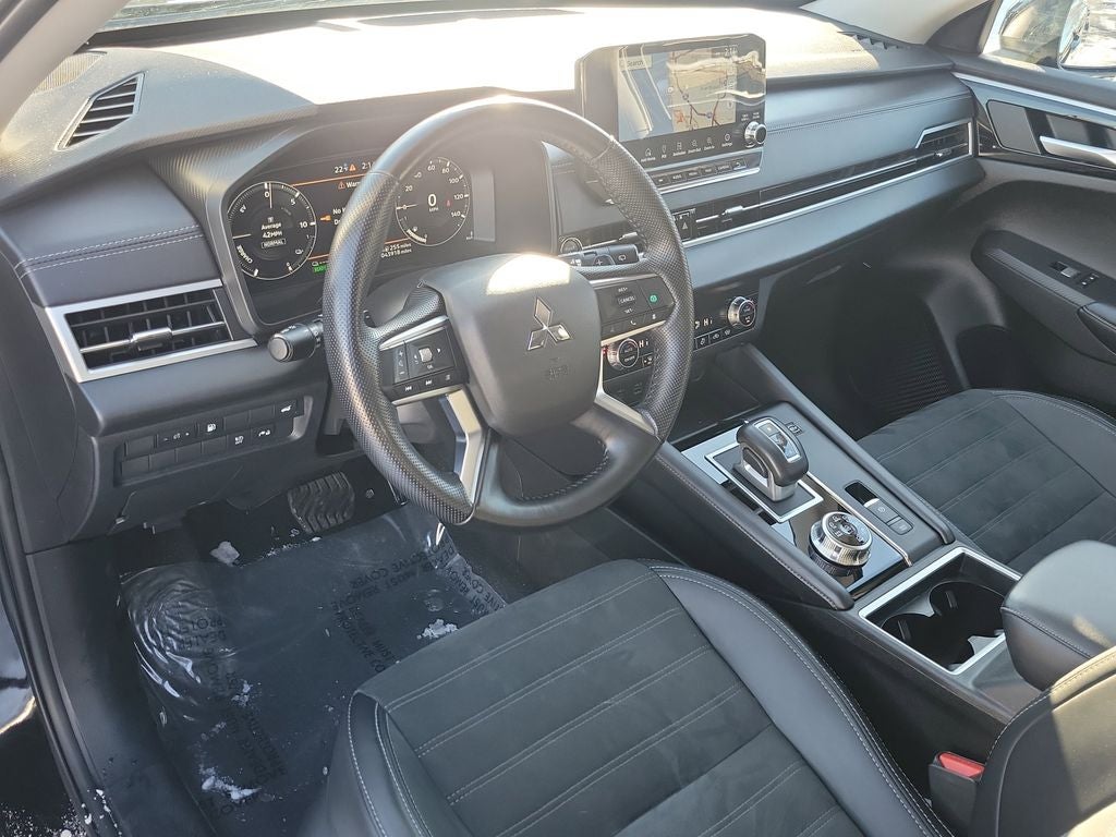 2024 Mitsubishi Outlander PHEV SE Hybrid