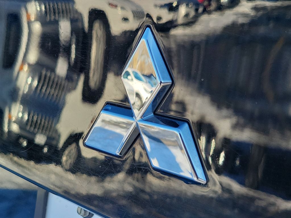 2024 Mitsubishi Outlander PHEV SE Hybrid