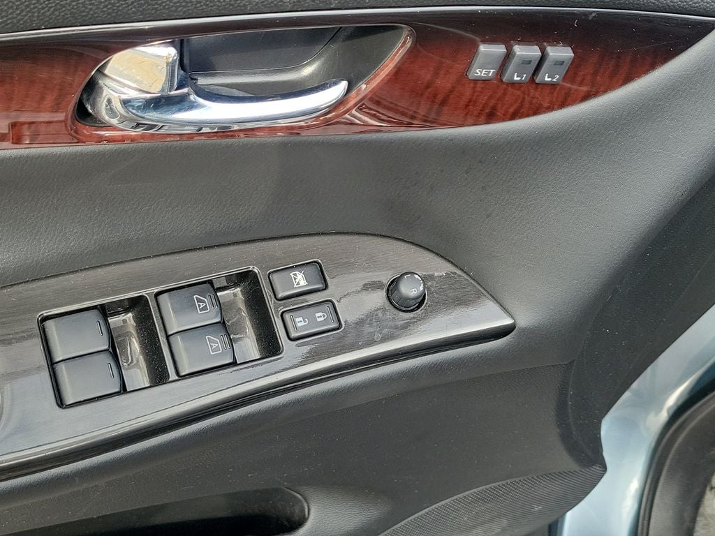 2016 INFINITI QX50 Base