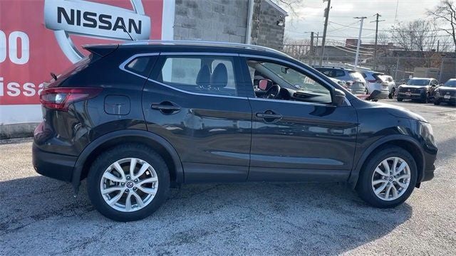 2022 Nissan Rogue Sport SV