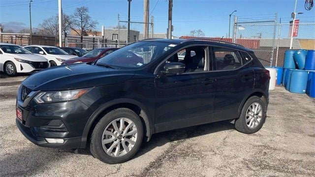 2022 Nissan Rogue Sport SV