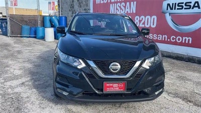 2022 Nissan Rogue Sport SV