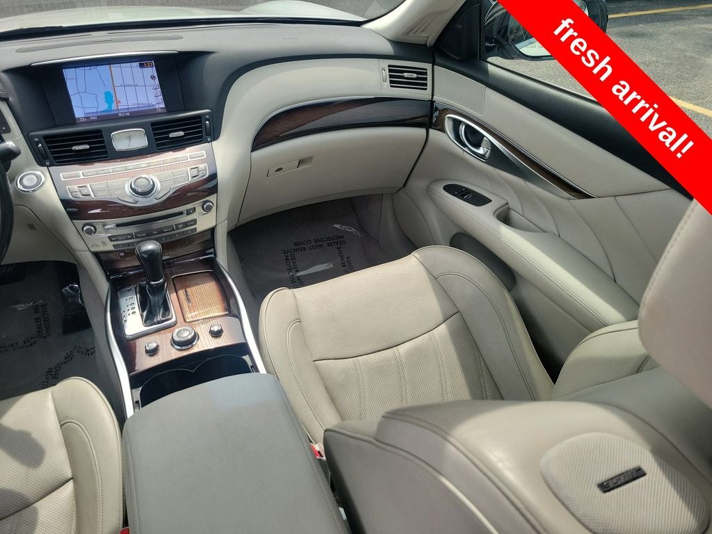 2016 INFINITI Q70 3.7X