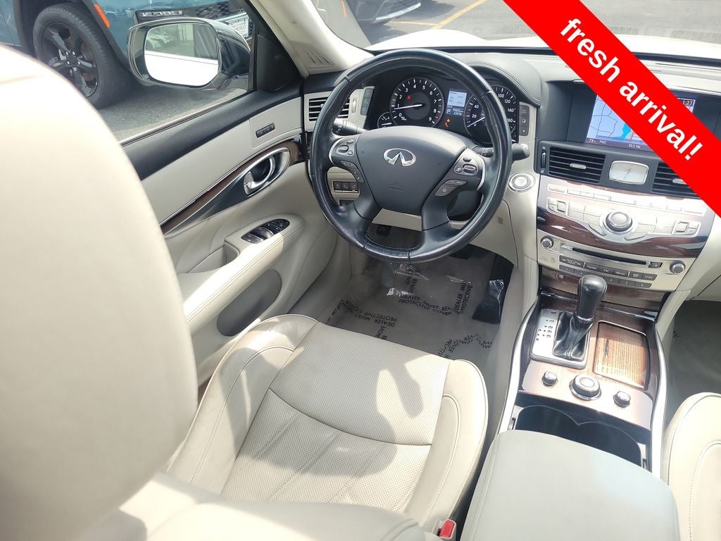 2016 INFINITI Q70 3.7X