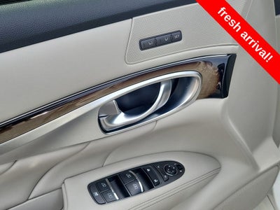 2016 INFINITI Q70 3.7X