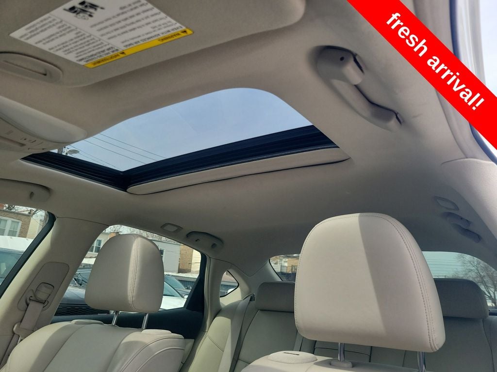 2016 INFINITI Q70 3.7X