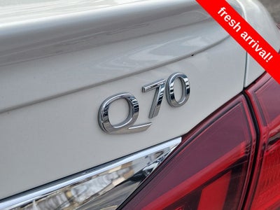 2016 INFINITI Q70 3.7X