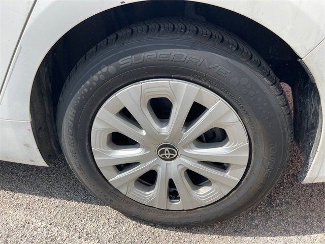 2022 Toyota Prius LE