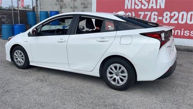 2022 Toyota Prius LE