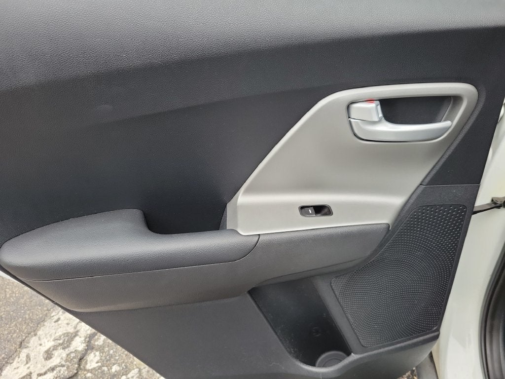 2020 Kia Niro LX