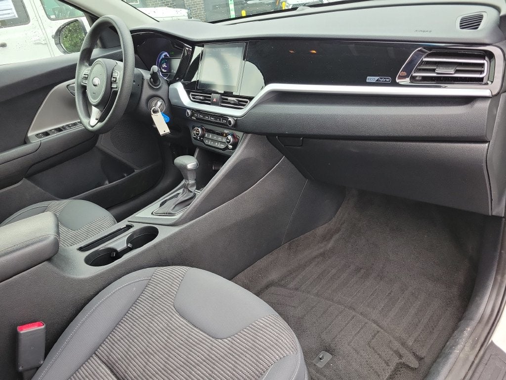 2020 Kia Niro LX
