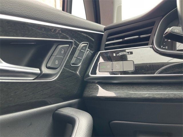 2022 Audi Q7 55 Premium Plus quattro