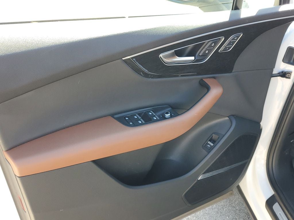 2022 Audi Q7 55 Premium Plus quattro