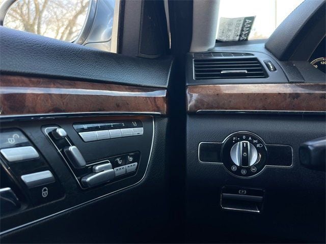 2008 Mercedes-Benz S-Class S 550