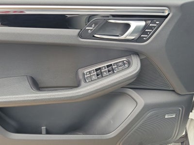 2021 Porsche Macan Base