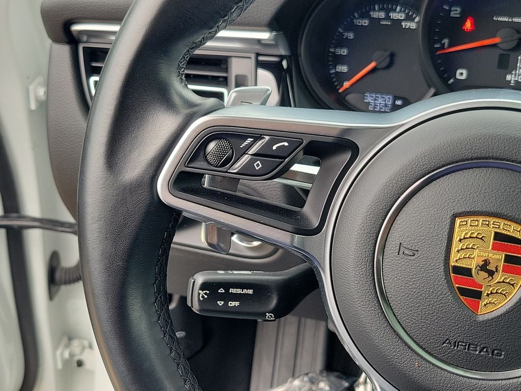 2021 Porsche Macan Base