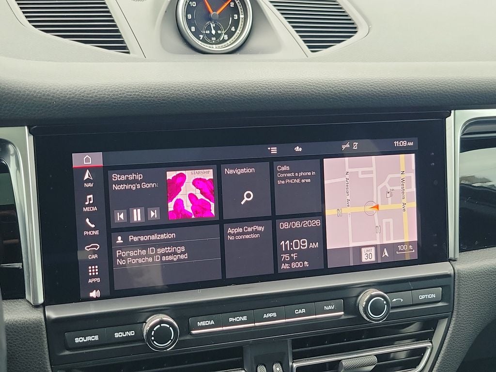 2021 Porsche Macan Base