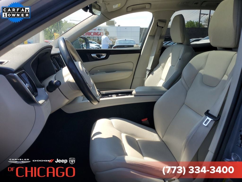 2023 Volvo XC60 B5 Plus Bright Theme