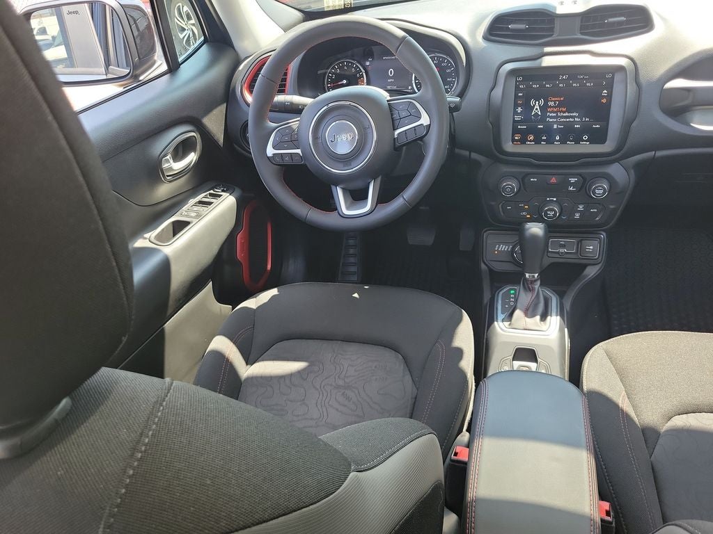 2023 Jeep Renegade Trailhawk