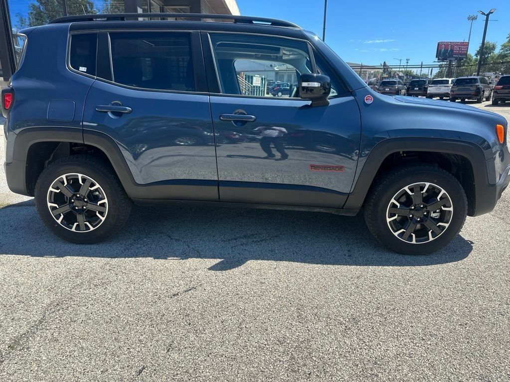 2023 Jeep Renegade Trailhawk