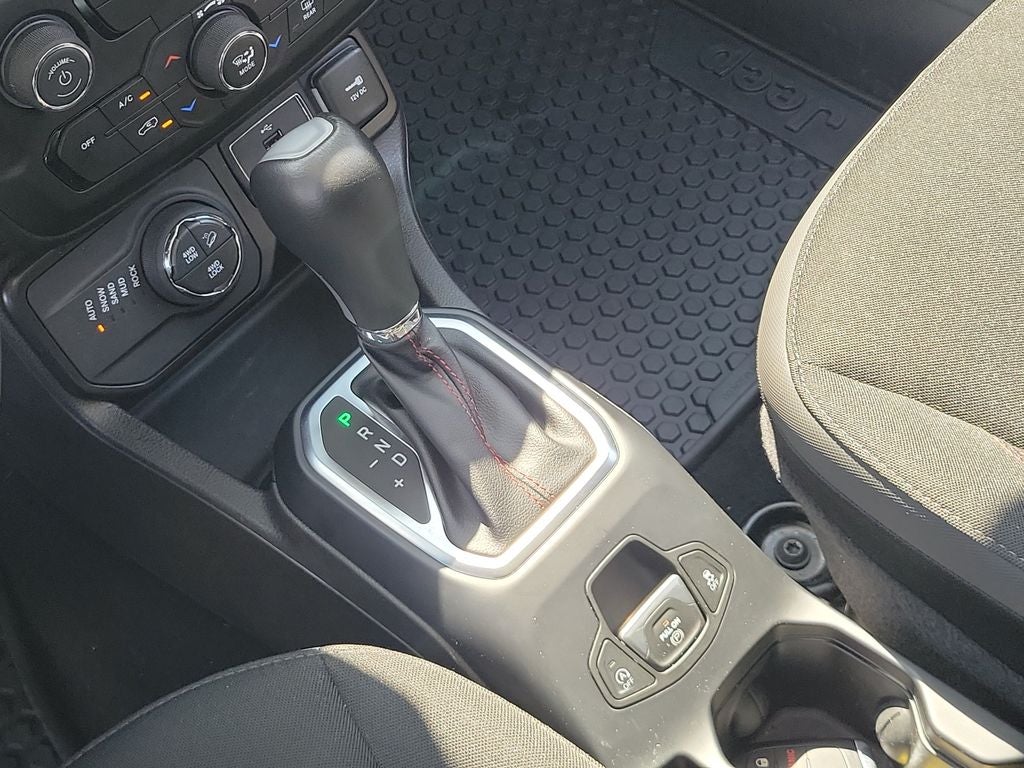 2023 Jeep Renegade Trailhawk