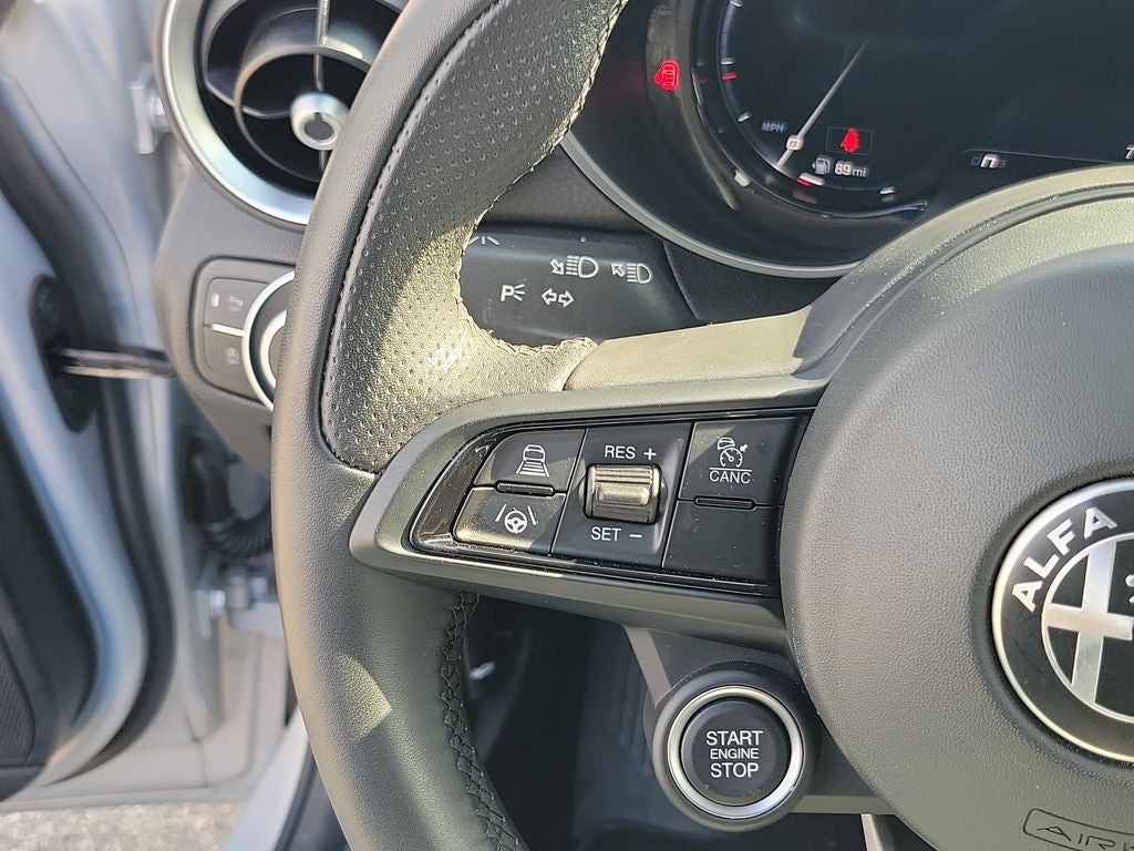 2024 Alfa Romeo Giulia Ti