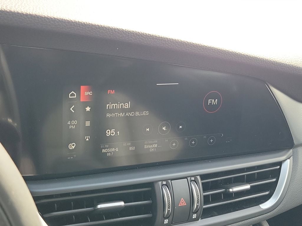 2024 Alfa Romeo Giulia Ti