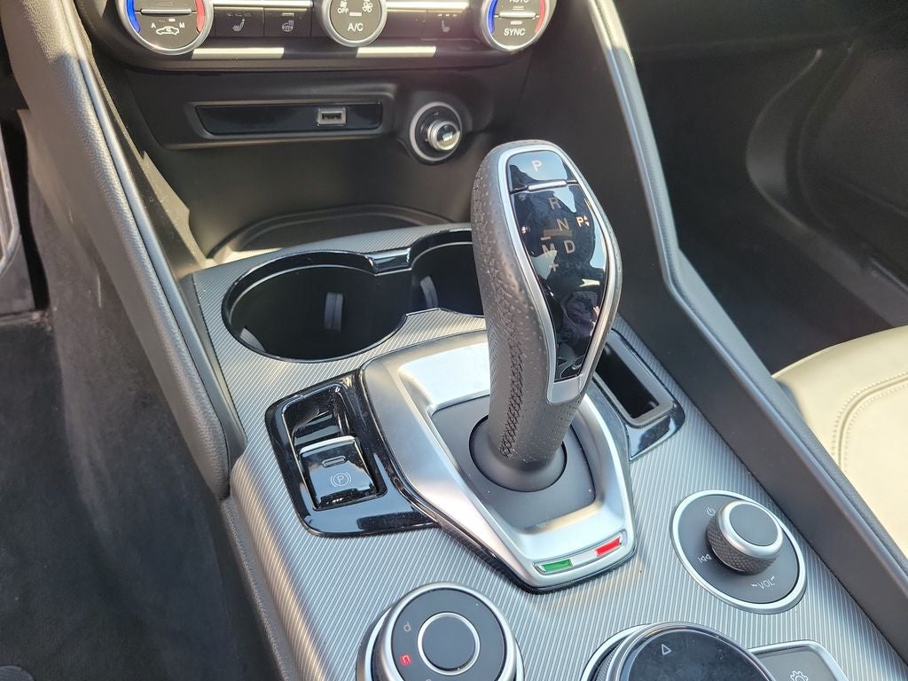 2024 Alfa Romeo Giulia Veloce
