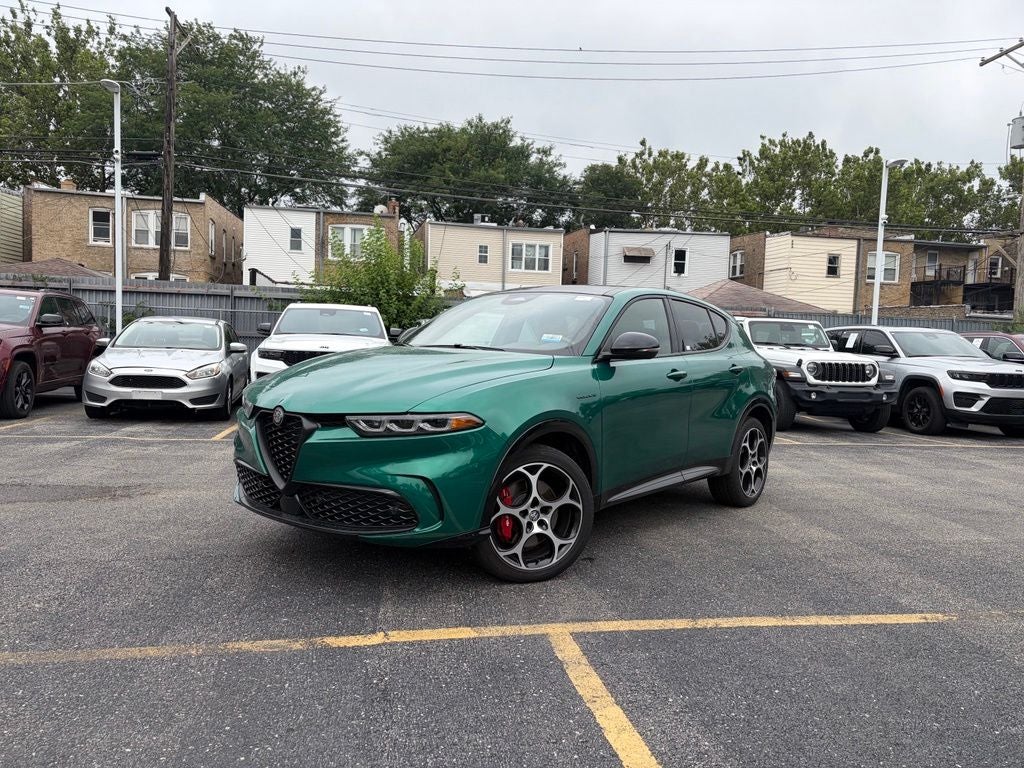 2025 Alfa Romeo Tonale Base