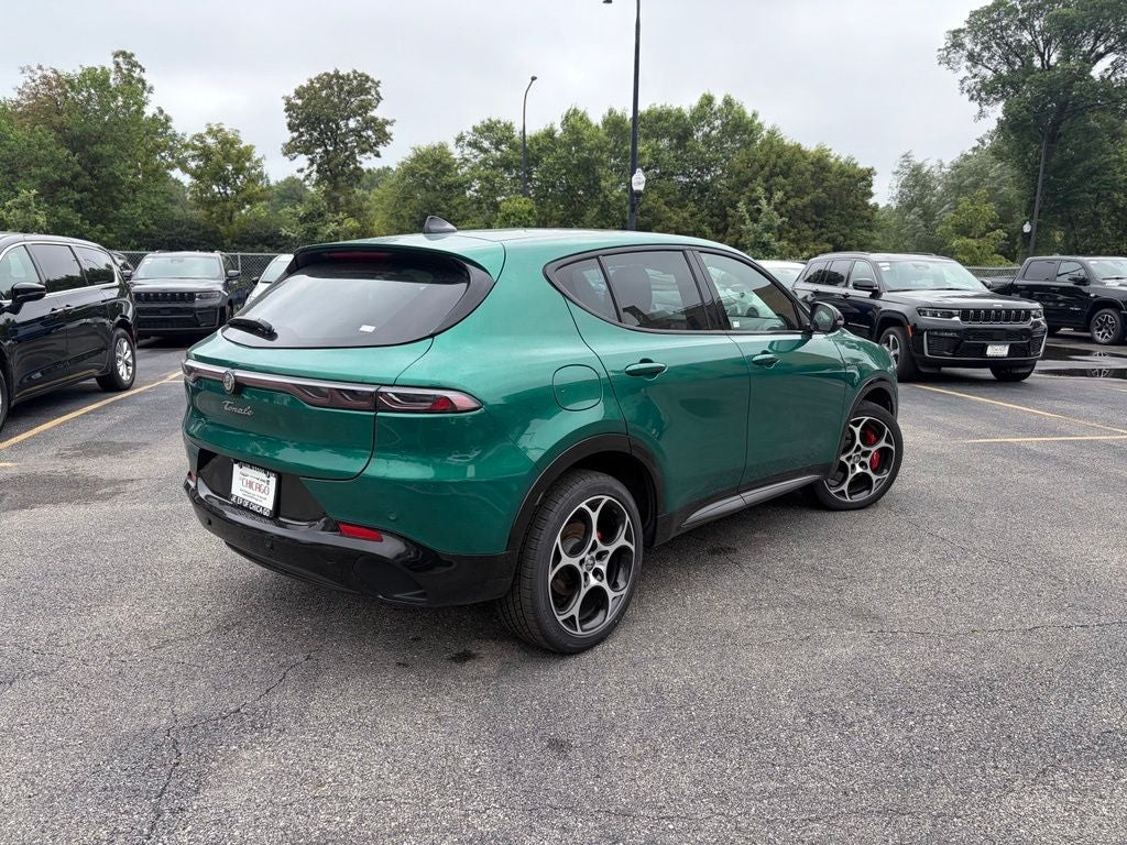 2025 Alfa Romeo Tonale Base