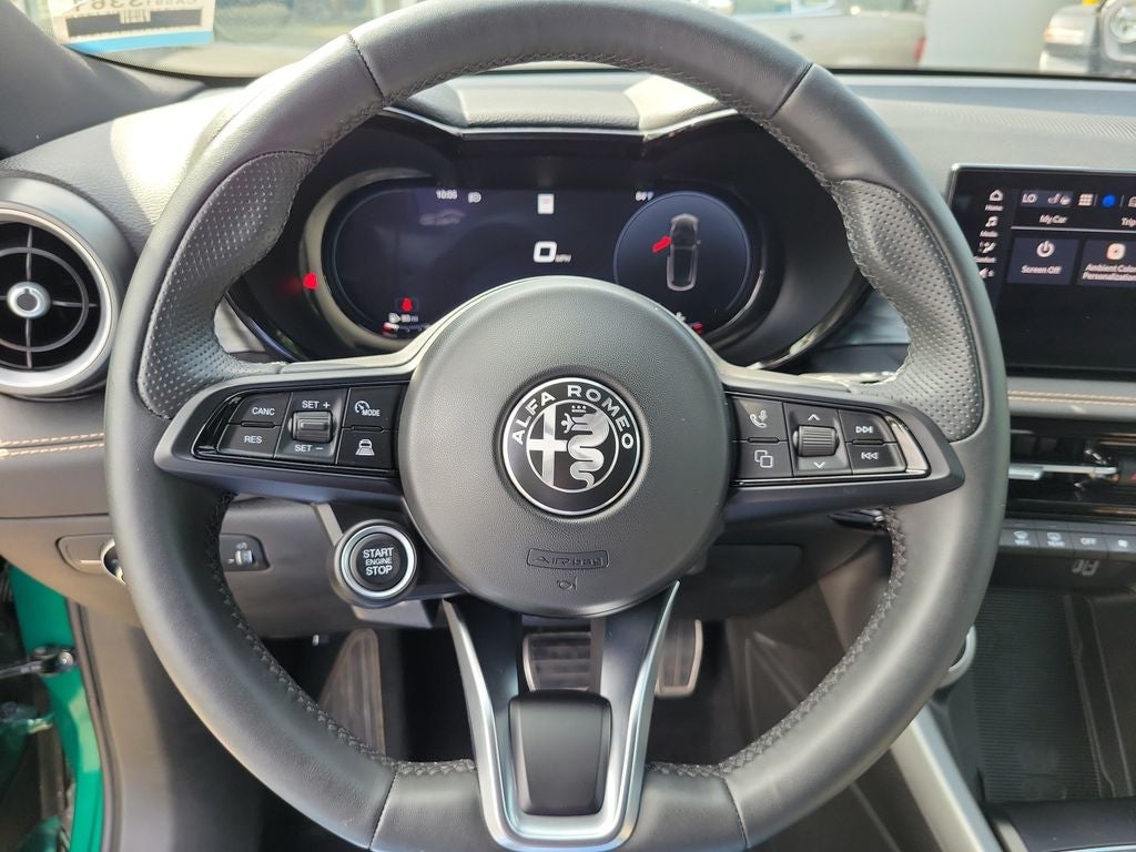 2025 Alfa Romeo Tonale Base