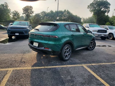2025 Alfa Romeo Tonale Base