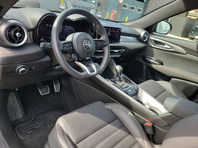2025 Alfa Romeo Tonale Base