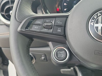 2025 Alfa Romeo Tonale Base