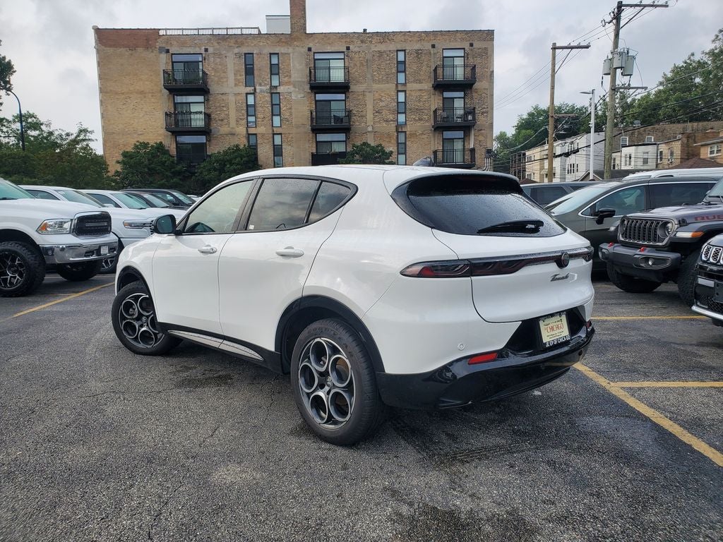 2025 Alfa Romeo Tonale Base