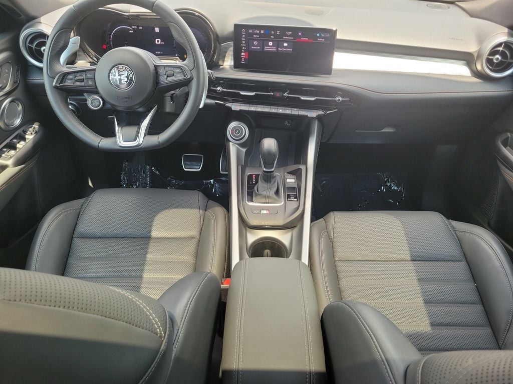 2025 Alfa Romeo Tonale Base