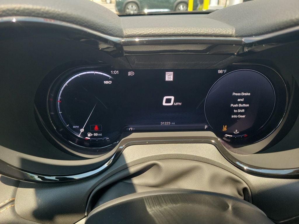 2025 Alfa Romeo Tonale Base