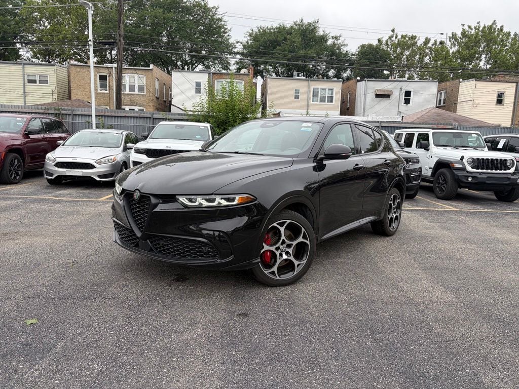 2025 Alfa Romeo Tonale Base