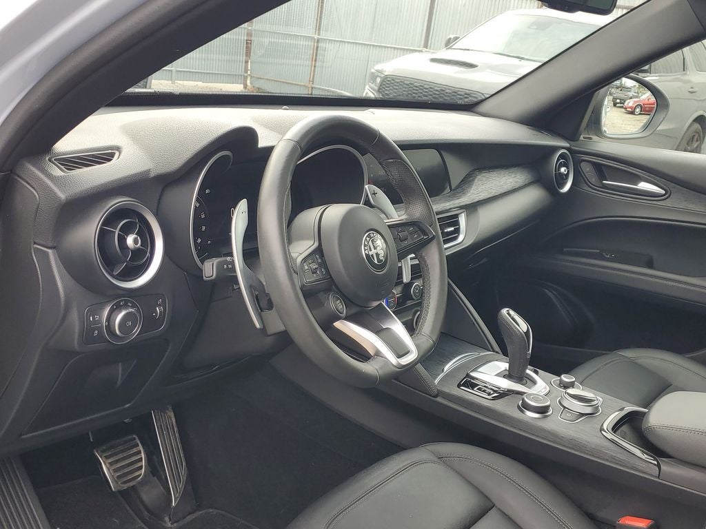 2024 Alfa Romeo Stelvio Sprint