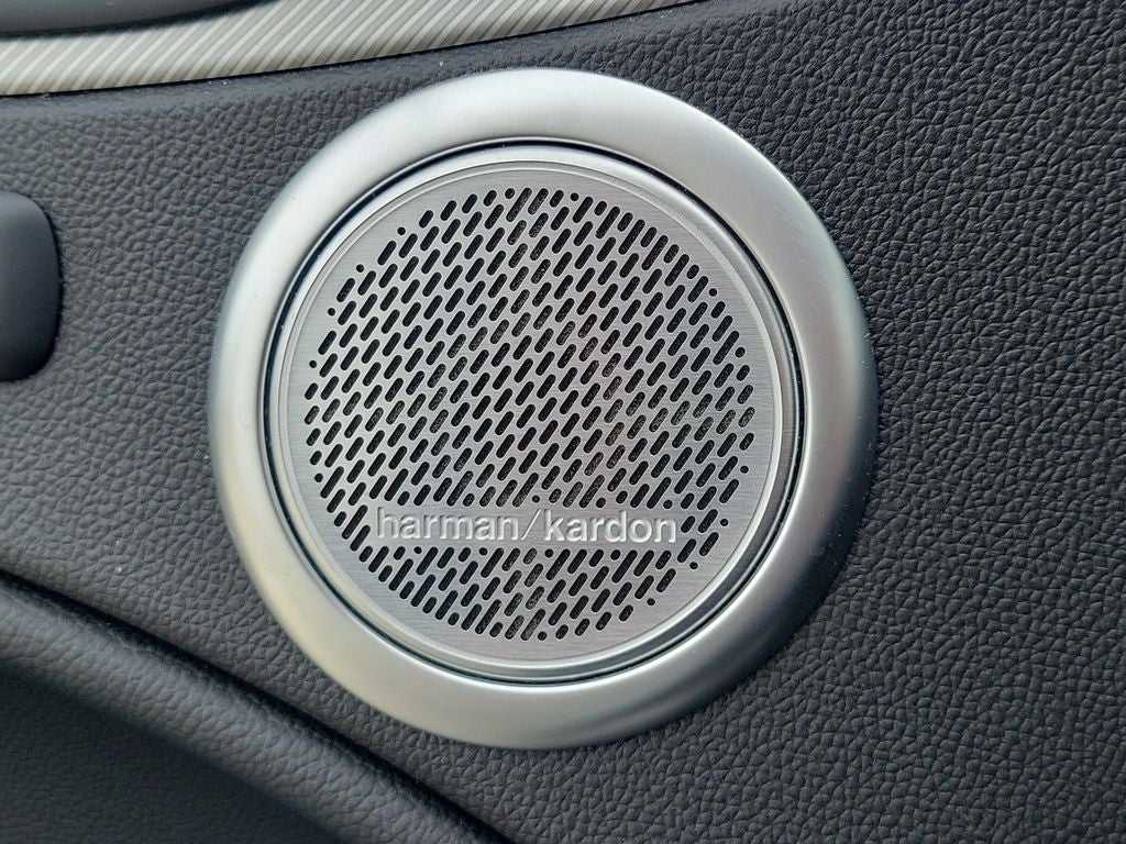 2025 Alfa Romeo Stelvio Base