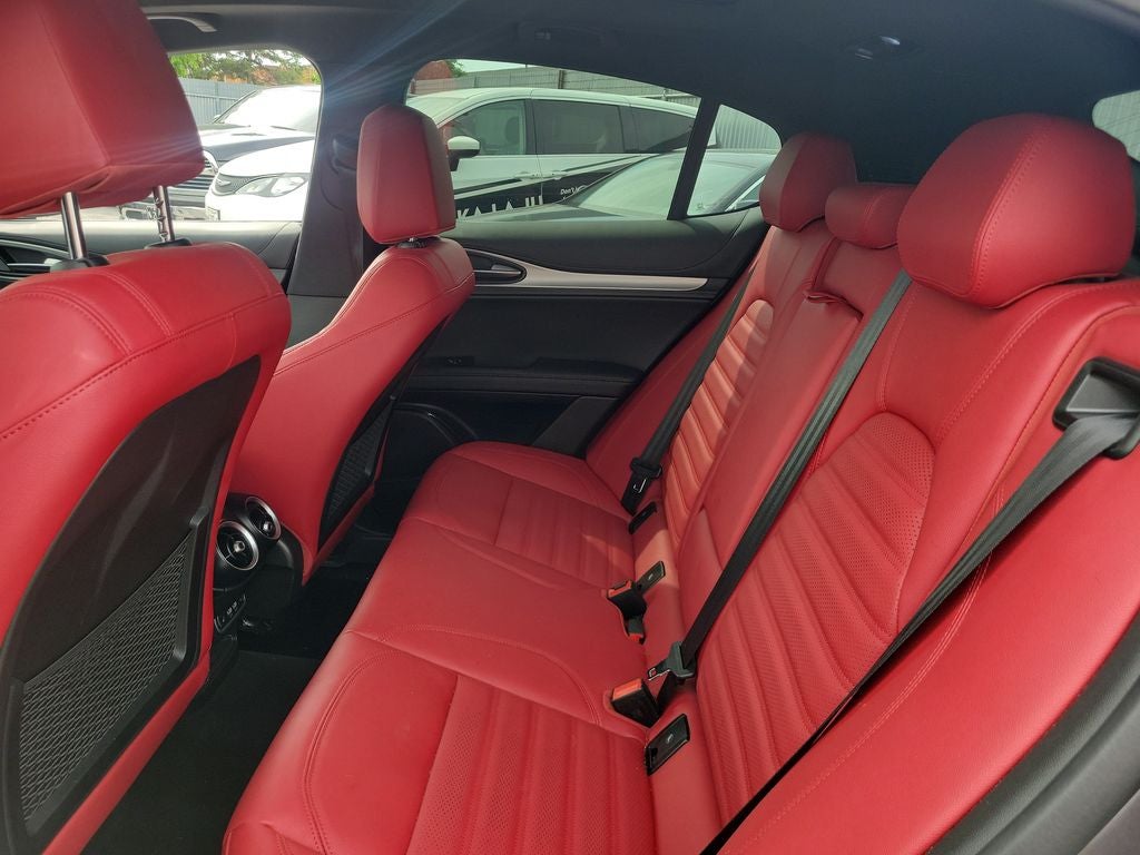 2025 Alfa Romeo Stelvio Base