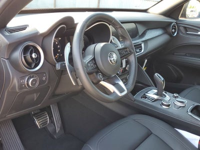 2024 Alfa Romeo Stelvio Sprint