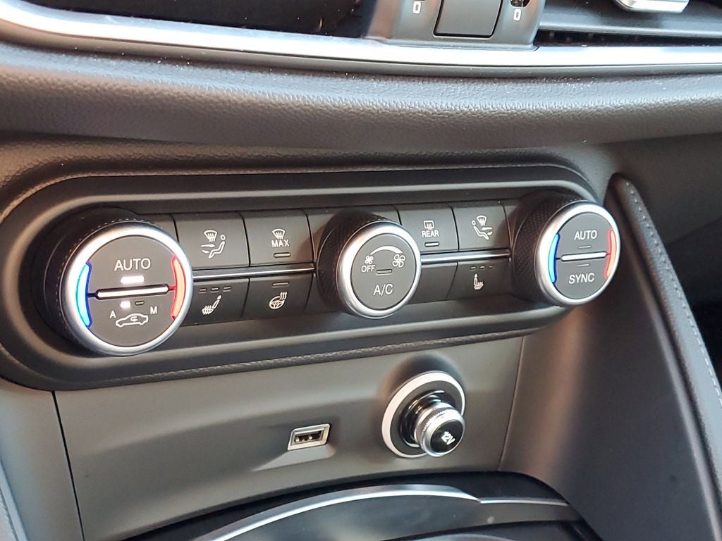 2024 Alfa Romeo Stelvio Sprint
