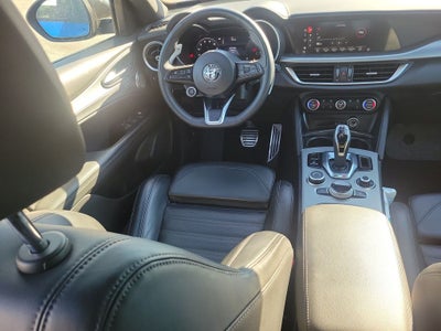 2025 Alfa Romeo Stelvio Base