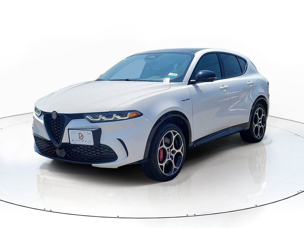 2025 Alfa Romeo Tonale Base