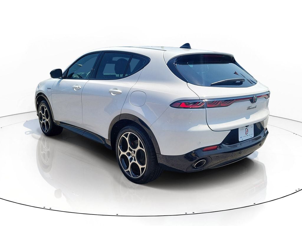 2025 Alfa Romeo Tonale Base