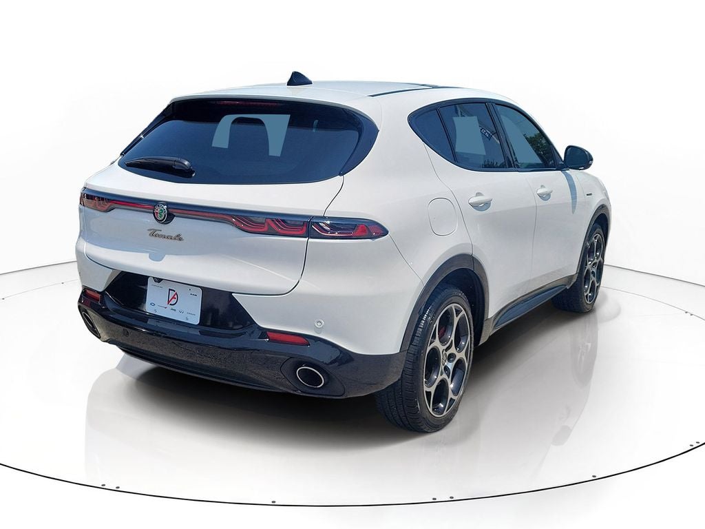 2025 Alfa Romeo Tonale Base